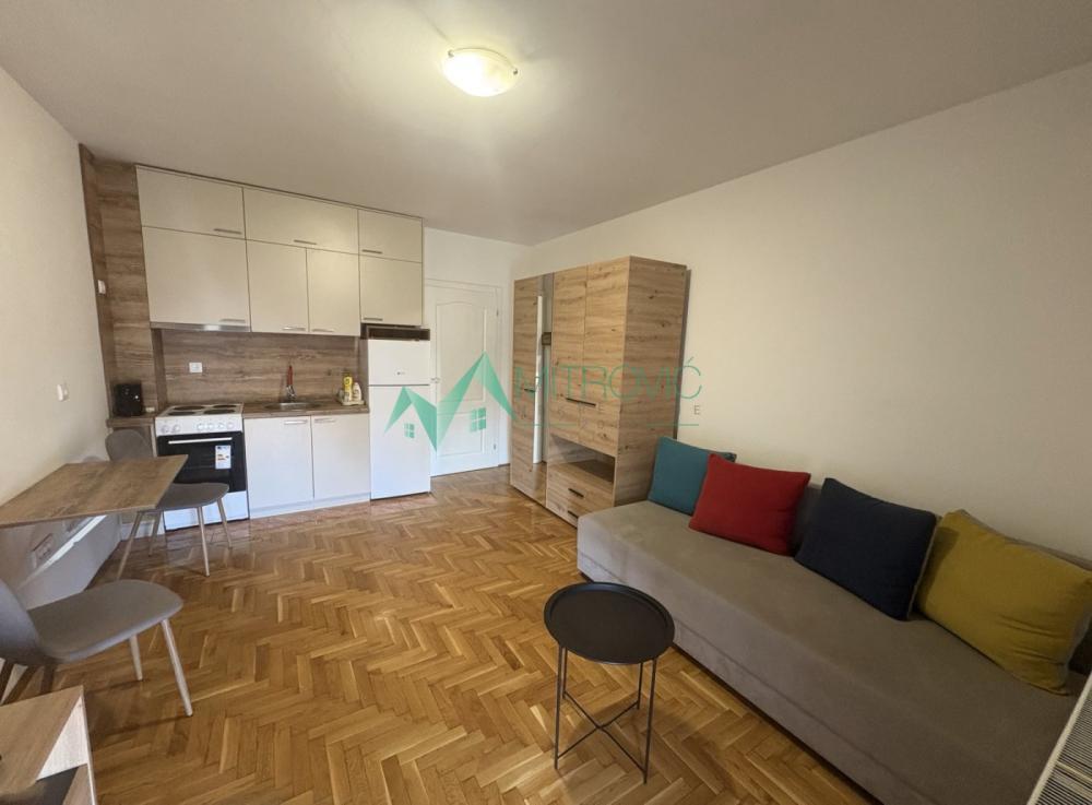 Glavna slika - Stan za izdavanje, 26m2, 270€