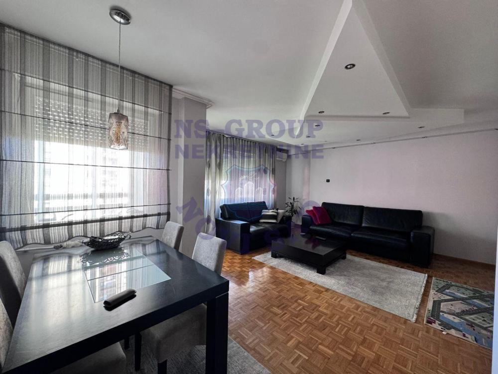 Glavna slika -Četvorosoban stan na prodaju, 92m2, 236.900€