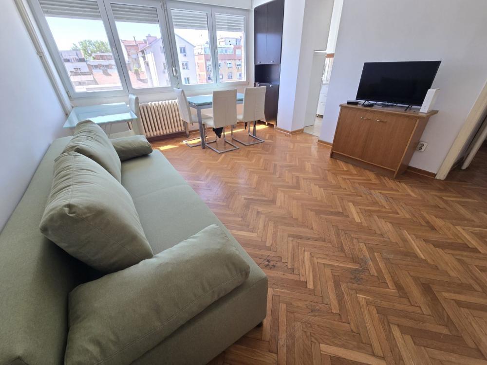 Glavna slika -Radoslava Grujića, Jednoiposoban stan za izdavanje, 40m2, 550€