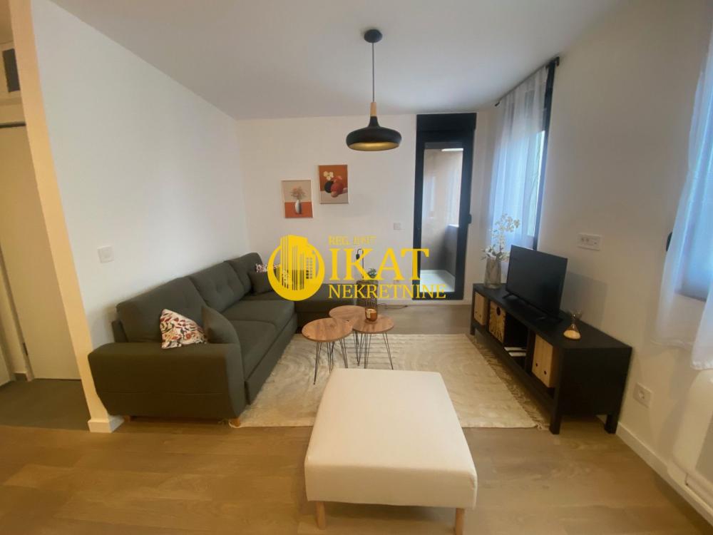 Slika 2 - Odeska, Jednoiposoban stan za izdavanje, 39m2, 500€