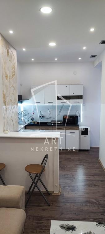 Slika 3 - Nemanjina, Trosoban stan za izdavanje, 60m2, 800€