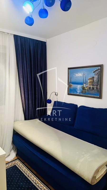 Slika 1 - Matice Srpske, Trosoban stan za izdavanje, 66m2, 600€