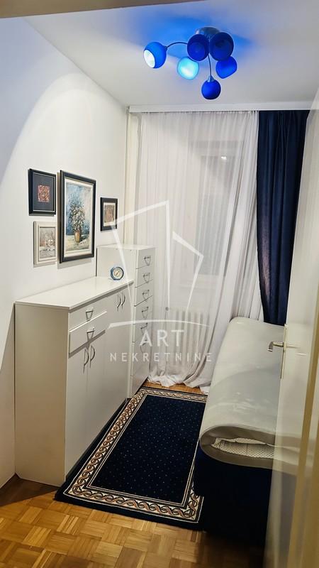 Slika 2 - Matice Srpske, Trosoban stan za izdavanje, 66m2, 600€