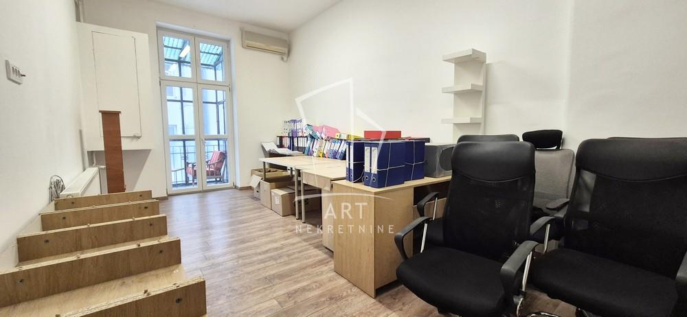 Slika 2 - Zmaj Jovina, Petosoban stan za izdavanje, 125m2, 1.100€