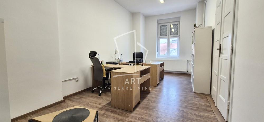 Slika 3 - Zmaj Jovina, Petosoban stan za izdavanje, 125m2, 1.100€