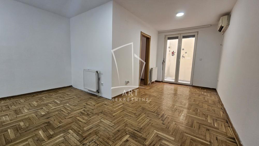 Slika 1 - Rudi Čajaveca, Jednoiposoban stan na prodaju, 23m2, 61.000€