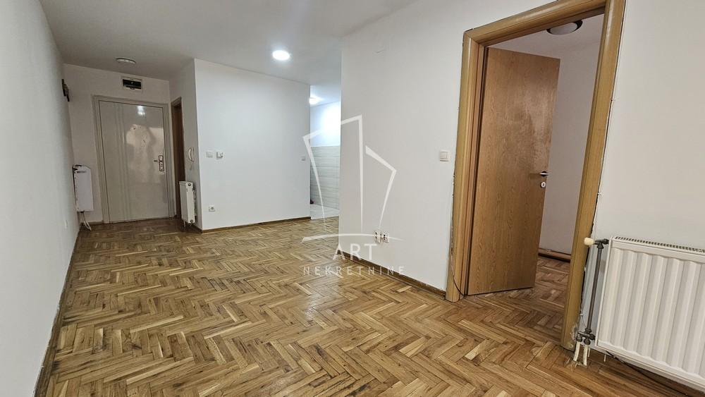 Slika 2 - Rudi Čajaveca, Jednoiposoban stan na prodaju, 23m2, 61.000€