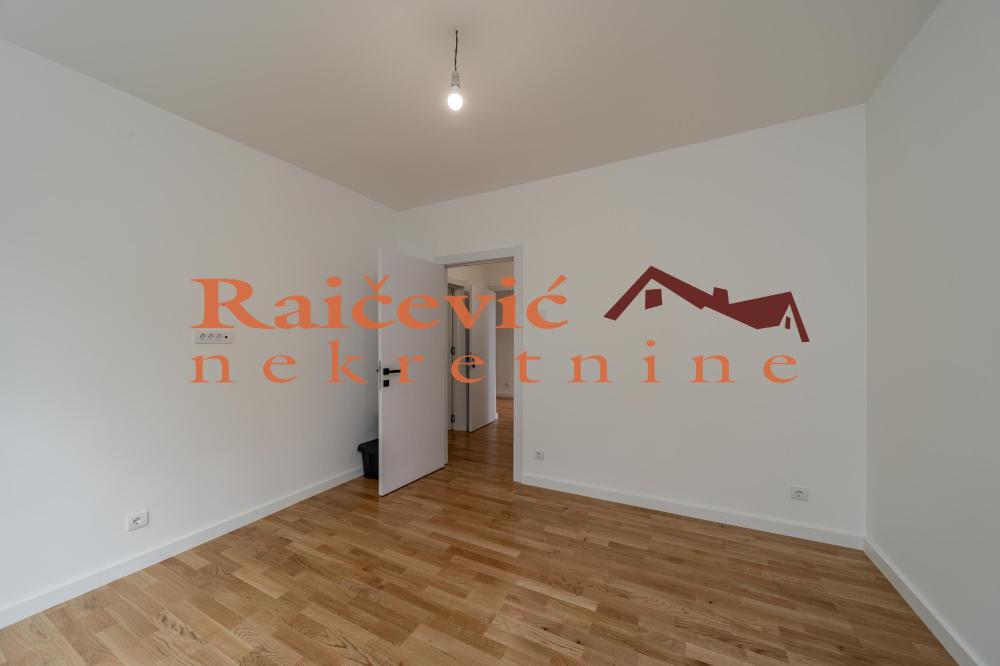 Slika 2 - Sava Burica, Dvoiposoban stan na prodaju, 61m2, 205.000€