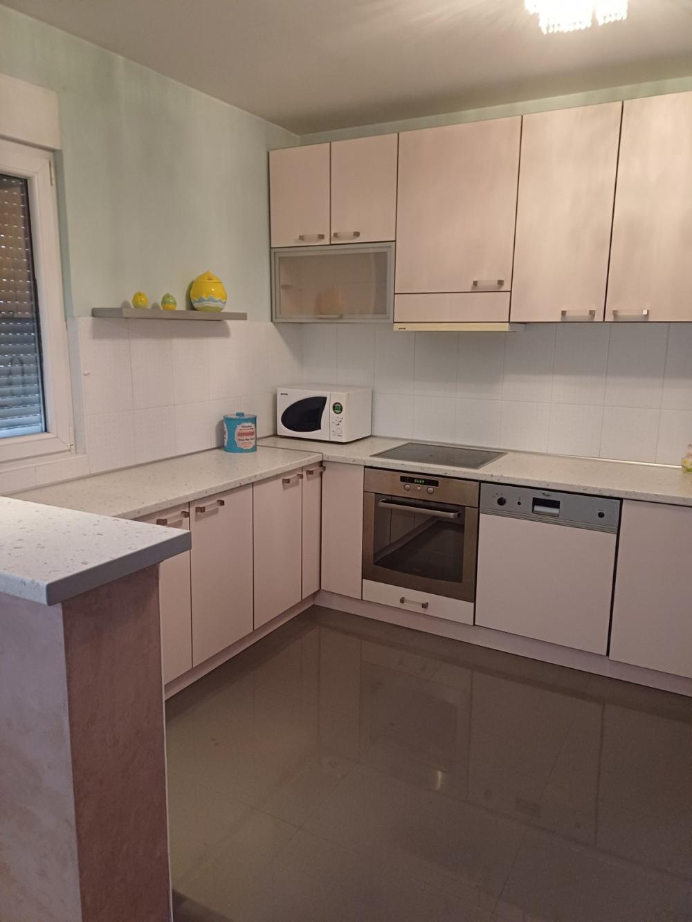 Slika 6 - Dragana Rakica, Trosoban stan na prodaju, 84m2, 304.500€