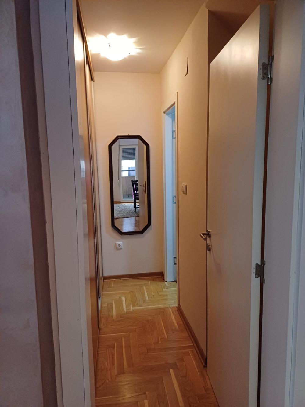 Slika 9 - Dragana Rakica, Trosoban stan na prodaju, 84m2, 304.500€