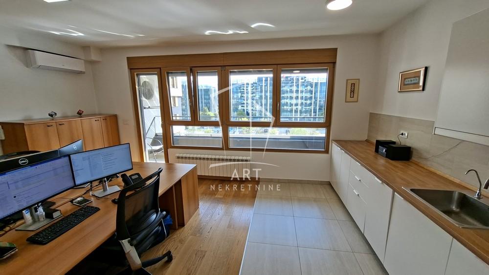 Slika 5 - Tadije Sondermajera, Četvorosoban stan za izdavanje, 110m2, 1.800€