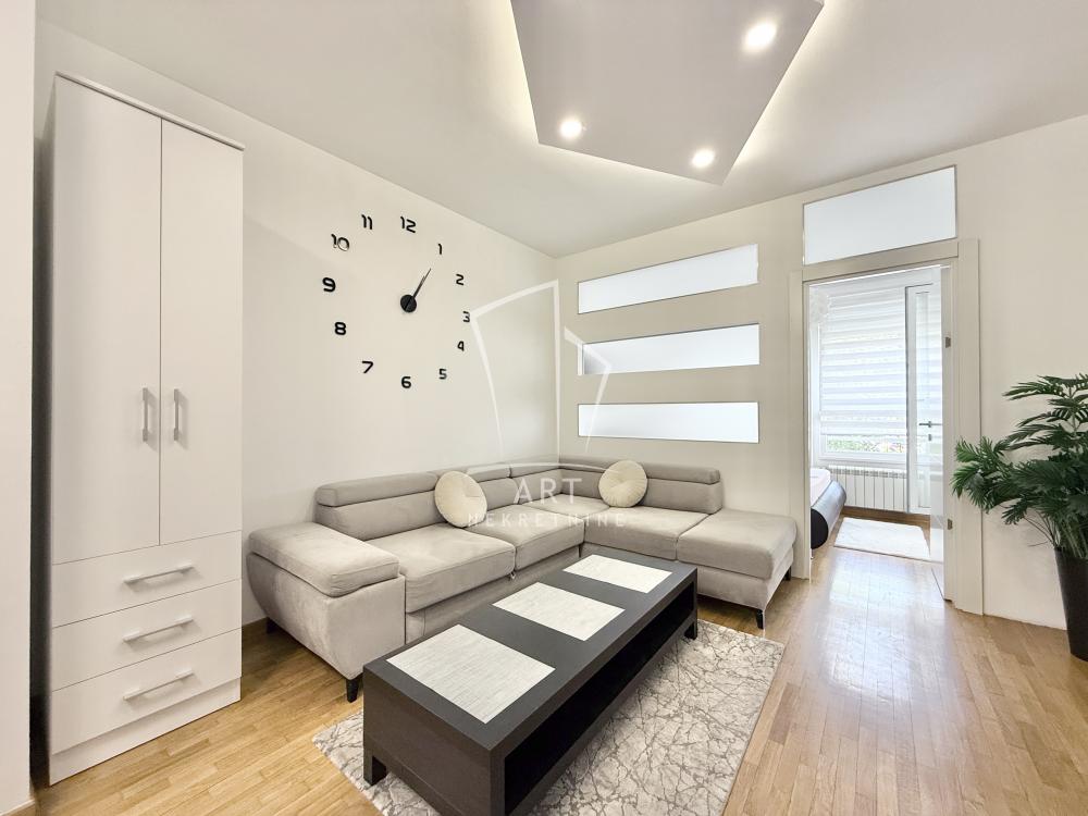 Slika 1 - Jurija Gagarina, Jednoiposoban stan za izdavanje, 43m2, 700€