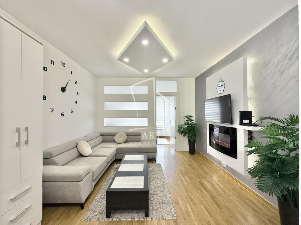 Glavna slika -Jurija Gagarina, Jednoiposoban stan za izdavanje, 43m2, 700€