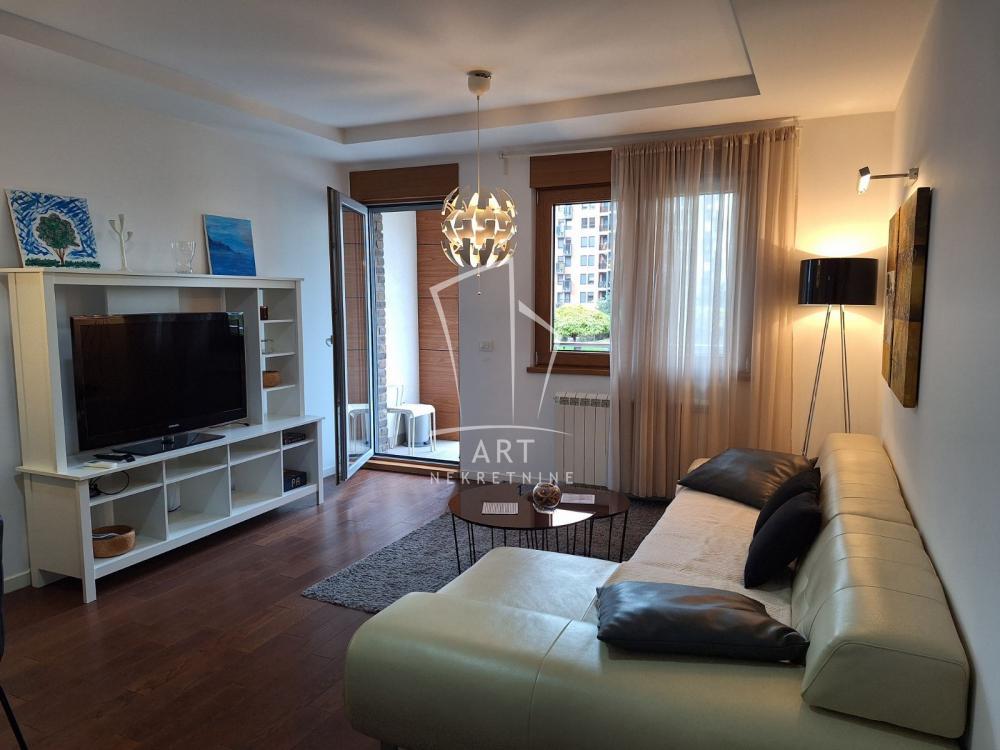 Glavna slika -Uroša Martinovića, Dvosoban stan za izdavanje, 55m2, 900€