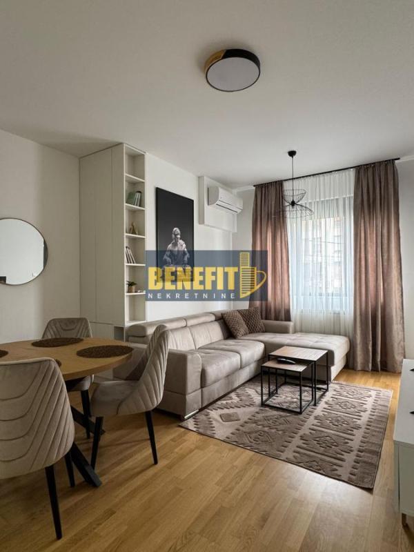 Glavna slika -Jednoiposoban stan za izdavanje, 41m2, 700€