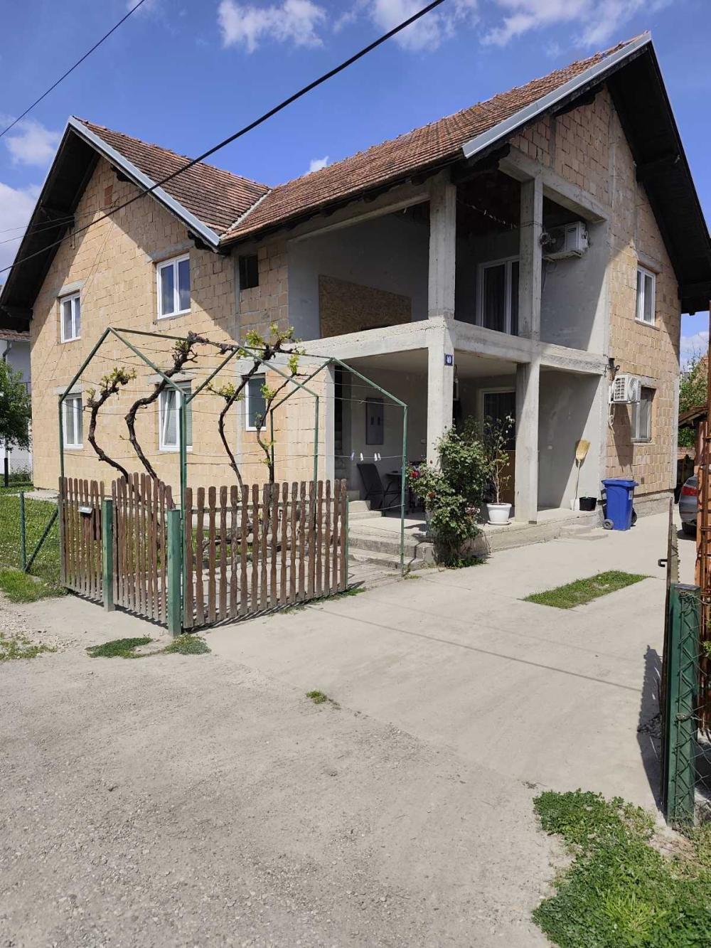Glavna slika - Kuća na prodaju, 280m2, 355.000€