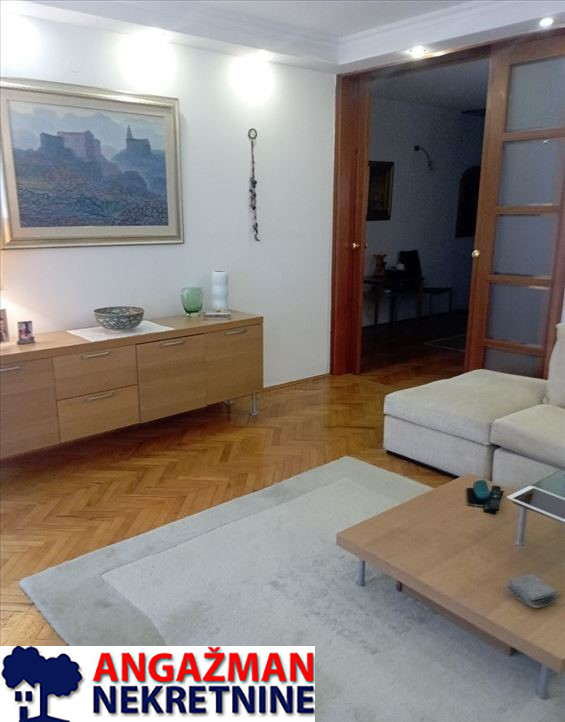 Slika 3 - Alekse Nenadovića , Četvorosoban stan na prodaju, 103m2, 460.000€