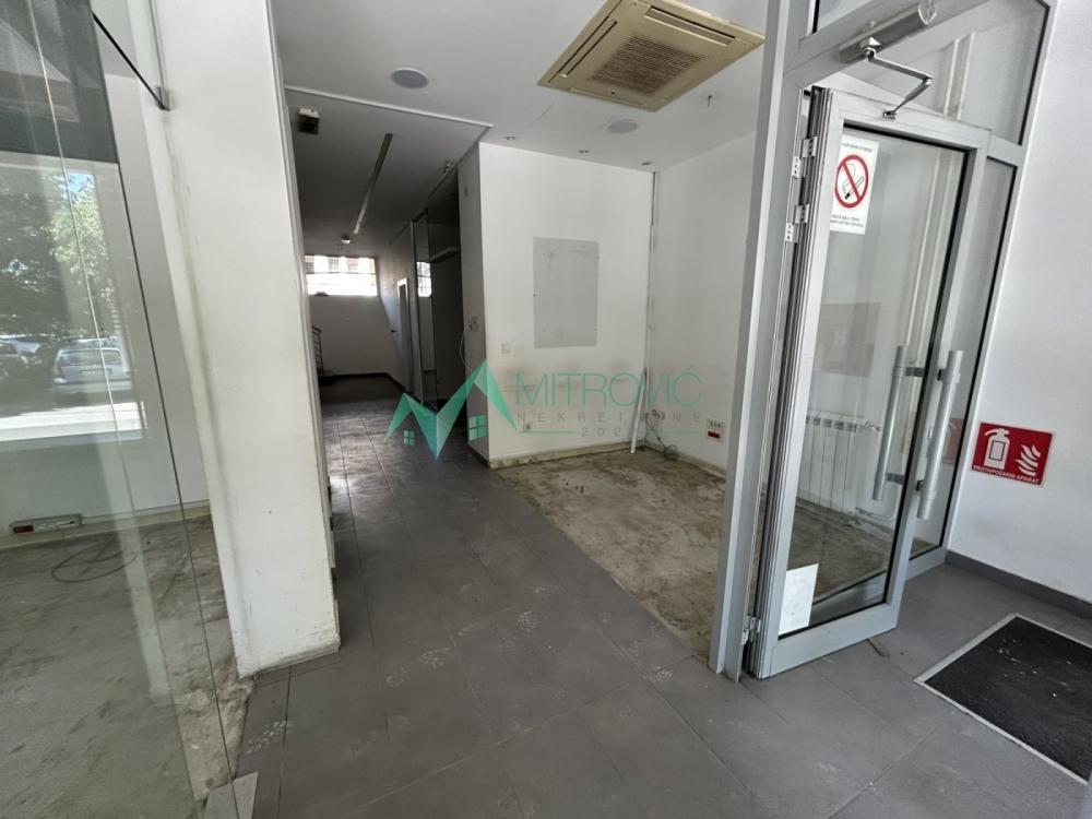 Slika 1 -  Lokal za izdavanje, 395m2, 4.500€