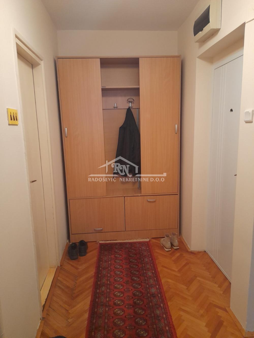 Slika 11 - Darinke Radović, Jednoiposoban stan za izdavanje, 41m2, 400€