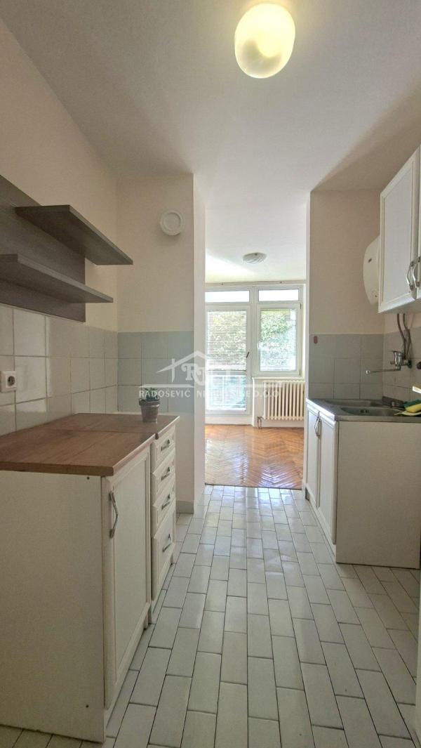 Slika 10 - Ilije Stojadinovića, Jednoiposoban stan za izdavanje, 51m2, 400€