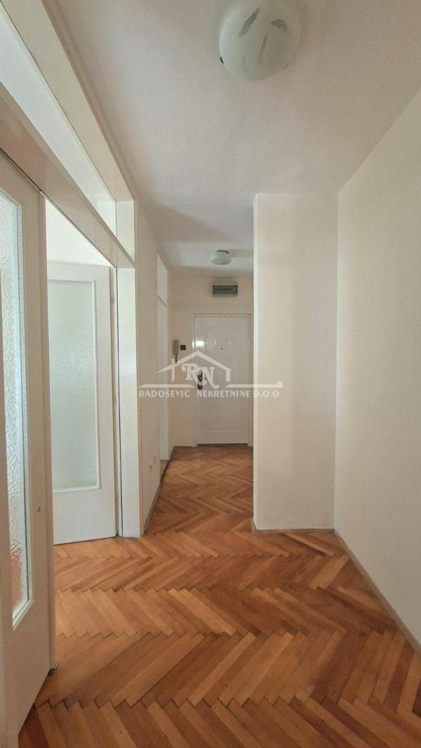 Slika 8 - Ilije Stojadinovića, Jednoiposoban stan za izdavanje, 51m2, 400€