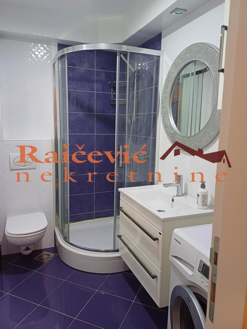 Slika 8 - Dragana Rakica, Trosoban stan na prodaju, 84m2, 304.500€