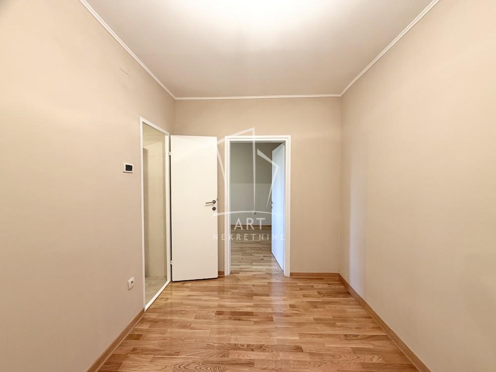 Slika 10 - Aleksinačkih rudara, Dvosoban stan za izdavanje, 67m2, 1.100€