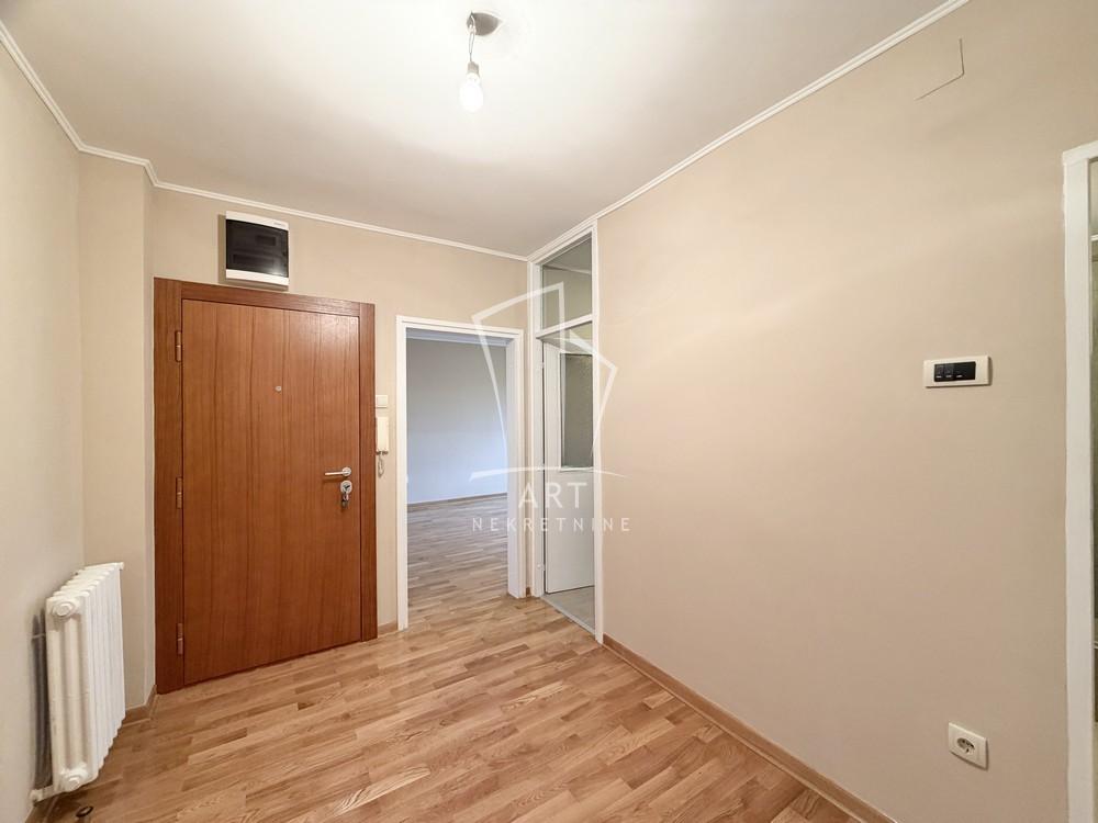 Slika 9 - Aleksinačkih rudara, Dvosoban stan za izdavanje, 67m2, 1.100€