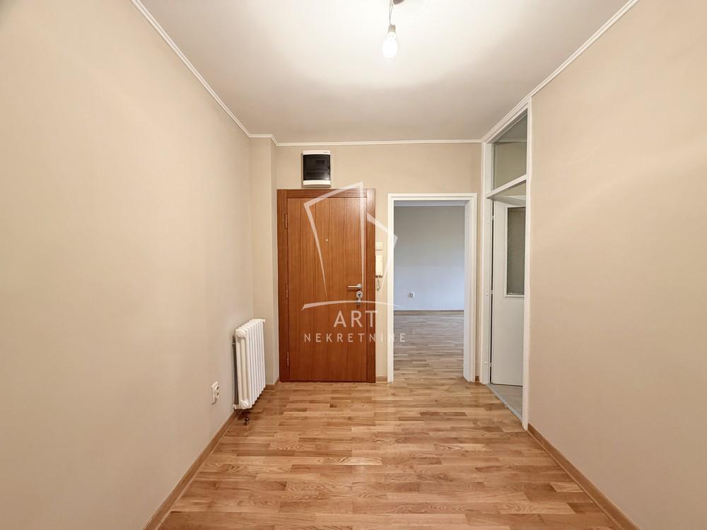 Slika 8 - Aleksinačkih rudara, Dvosoban stan za izdavanje, 67m2, 1.100€