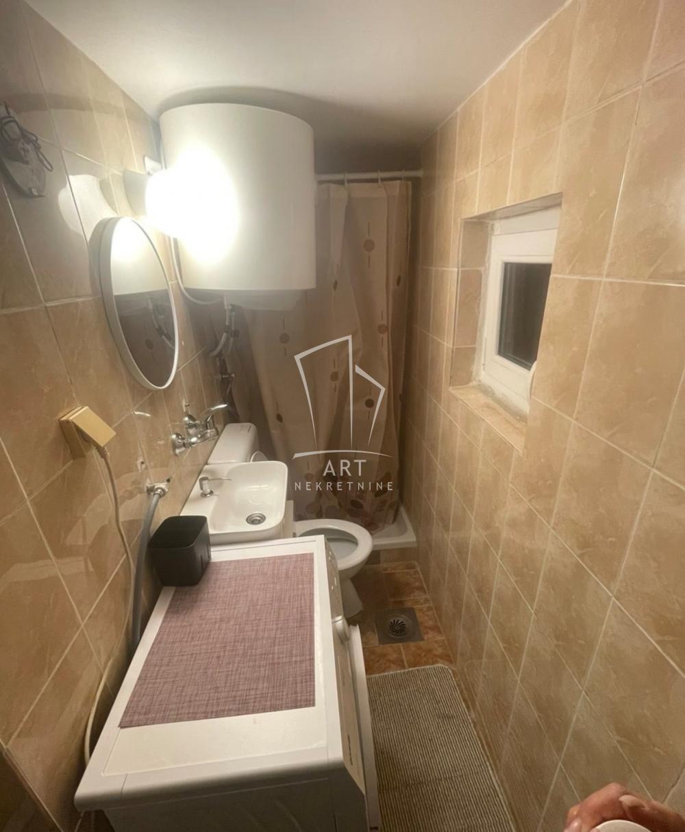 Slika 6 - Dobrovoljačka, Trosoban stan za izdavanje, 50m2, 490€