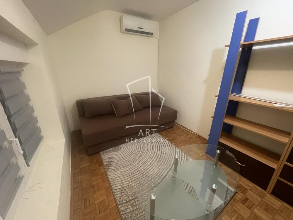 Slika 7 - Dobrovoljačka, Trosoban stan za izdavanje, 50m2, 490€