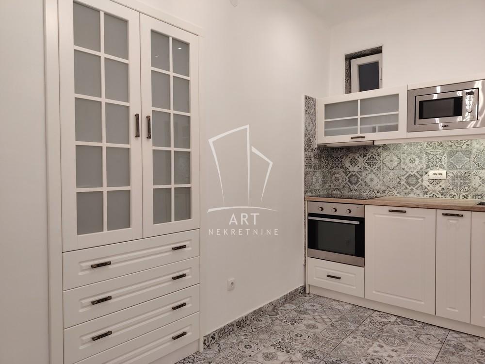 Slika 4 - Generala Lešjanina,  Lokal za izdavanje, 50m2, 800€