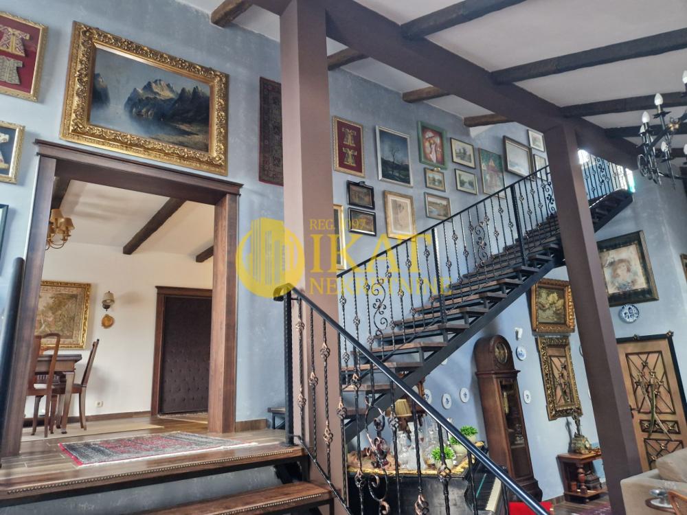 Slika 2 - Radomira Stanojevića, Kuća na prodaju, 356m2, 480.000€
