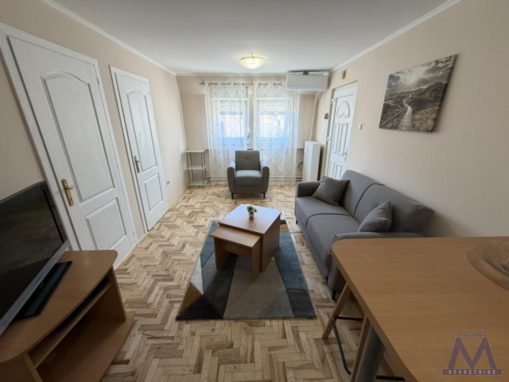 Slika 1 - Dvoiposoban stan za izdavanje, 450€