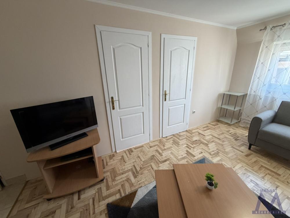 Slika 6 - Dvoiposoban stan za izdavanje, 450€
