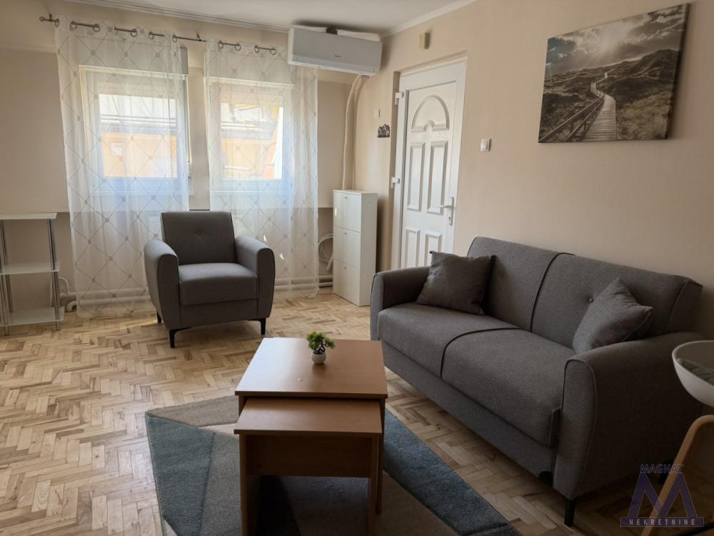 Slika 2 - Dvoiposoban stan za izdavanje, 450€