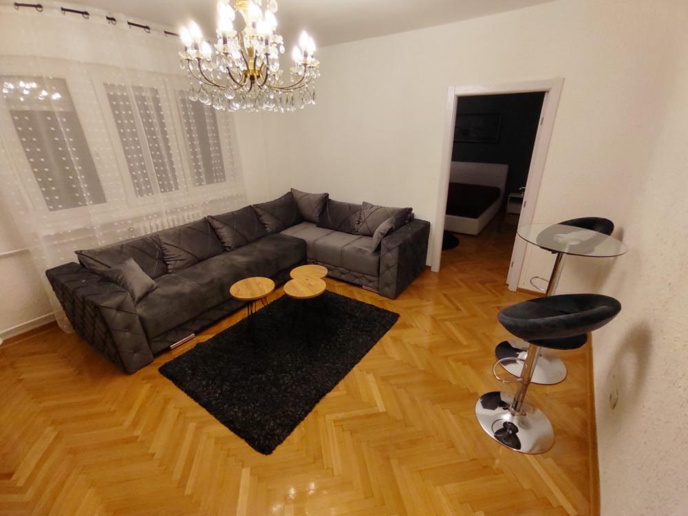 Slika 1 - Sarajevska, Trosoban stan za izdavanje, 85m2, 900€