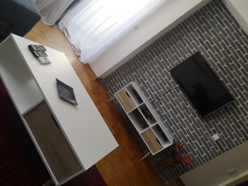 Slika 1 - Budimska, Jednoiposoban stan za izdavanje, 45m2, 700€
