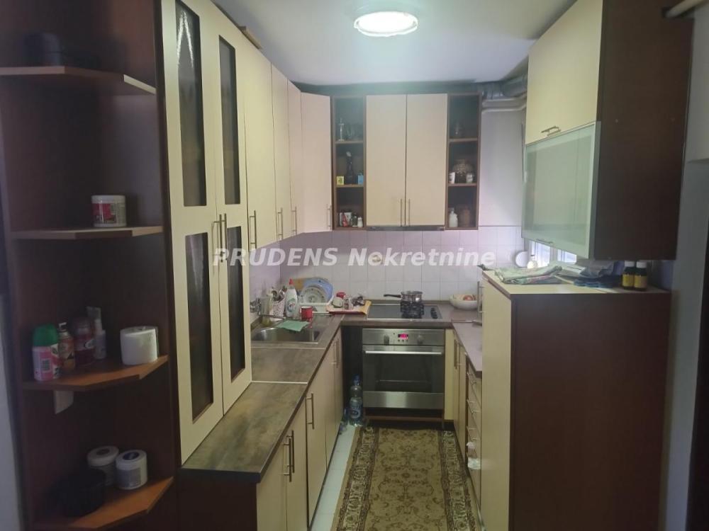 Slika 8 - Radnička,  Kuća na prodaju, 240m2, 400.000€