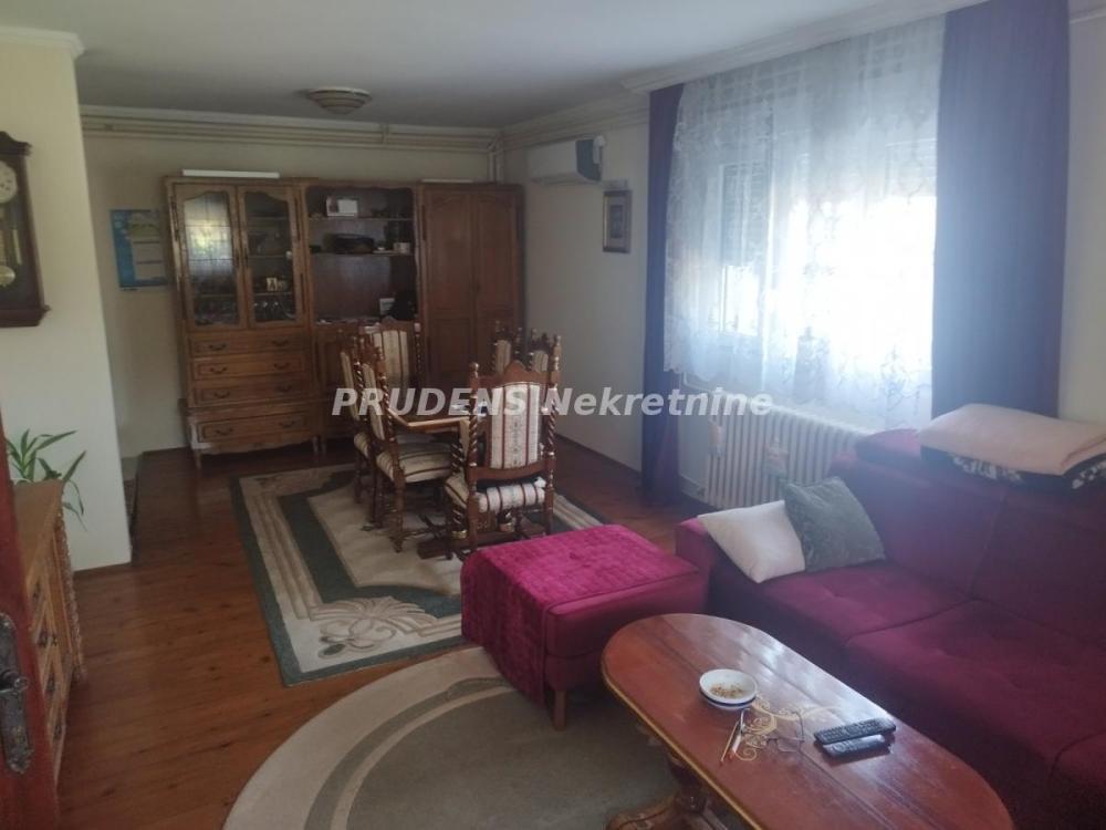 Slika 3 - Radnička,  Kuća na prodaju, 240m2, 400.000€