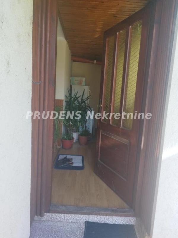 Slika 9 - Radnička,  Kuća na prodaju, 240m2, 400.000€