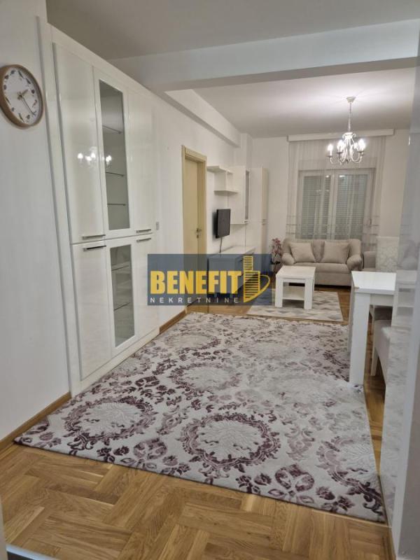 Slika 6 - Dvosoban stan za izdavanje, 50m2, 700€