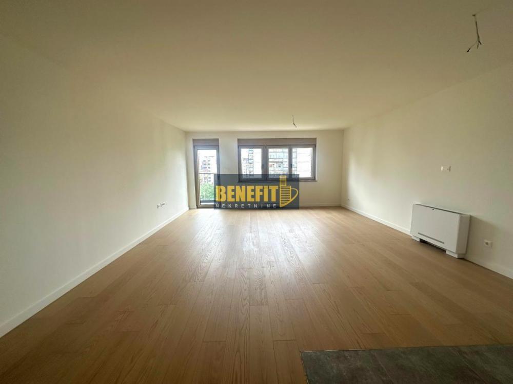 Glavna slika -Četvorosoban stan na prodaju, 100m2, 431.000€