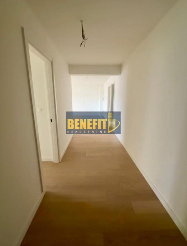 Slika 3 - Četvorosoban stan na prodaju, 100m2, 431.000€