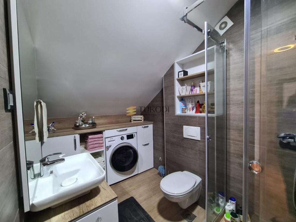 Slika 11 - Petosoban stan za izdavanje, 112m2, 1.400€