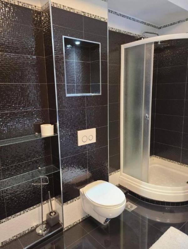 Slika 11 - Dvosoban stan za izdavanje, 73m2, 650€
