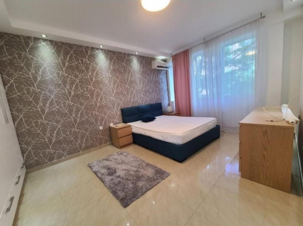 Slika 8 - Dvosoban stan za izdavanje, 73m2, 650€