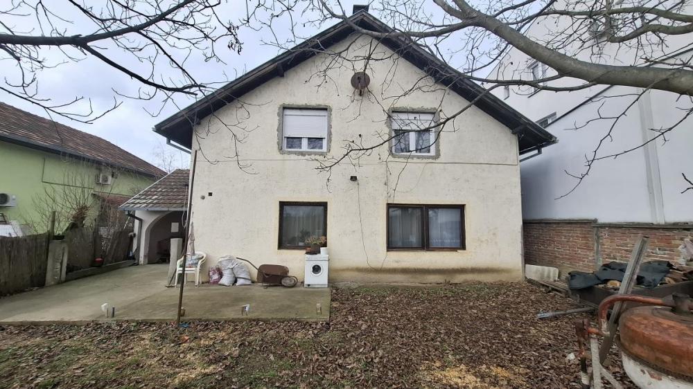 Glavna slika - Kuća na prodaju, 270m2, 360.000€