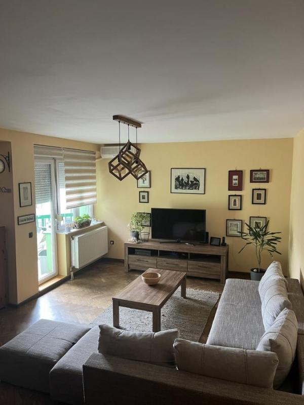 Slika 1 - Četvorosoban stan na prodaju, 111m2, 180.000€