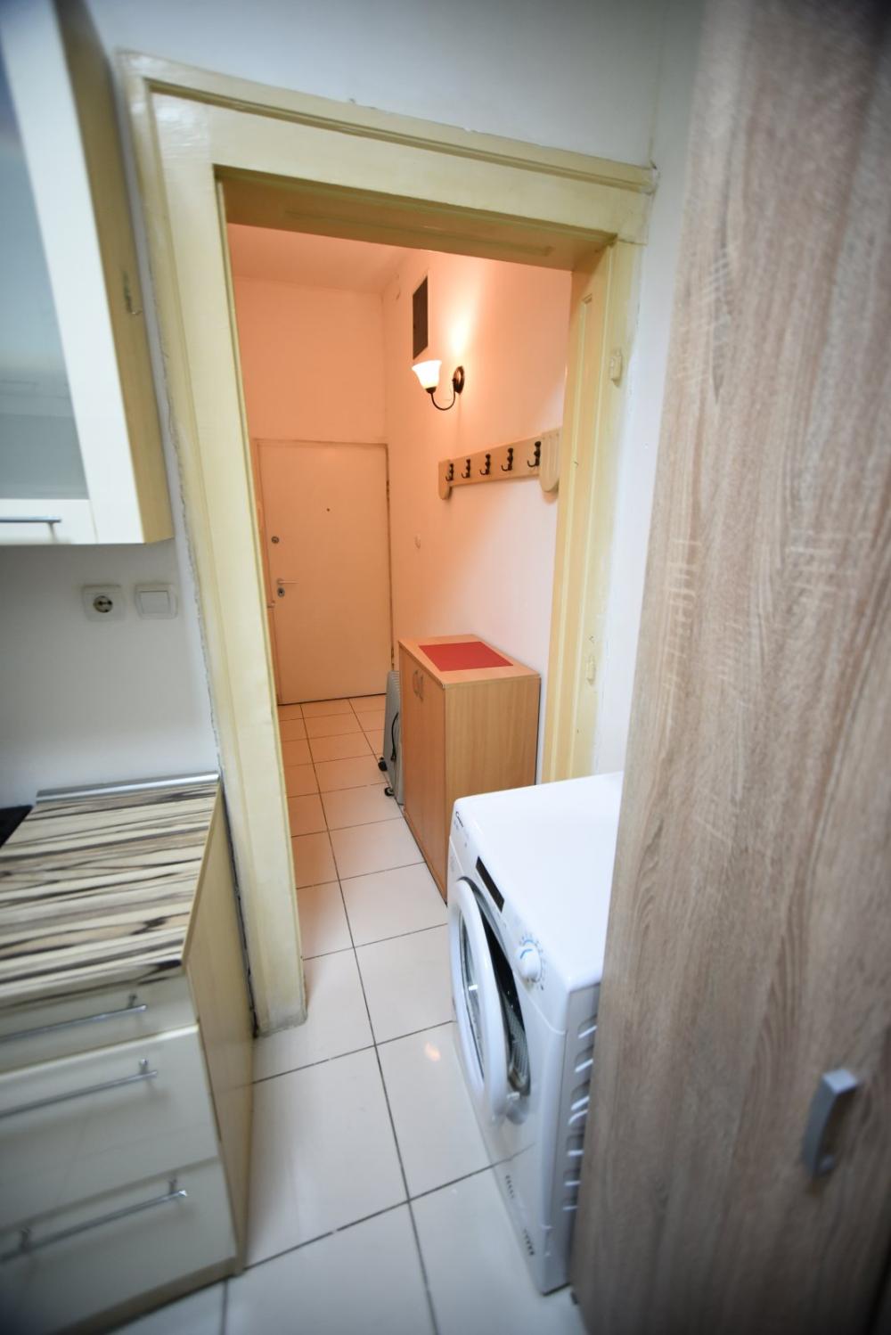 Slika 7 -  Stan za izdavanje, 25m2, 380€